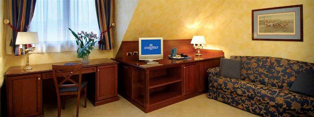 Unaway Hotel & Residence Linea Uno Milano 외부 사진